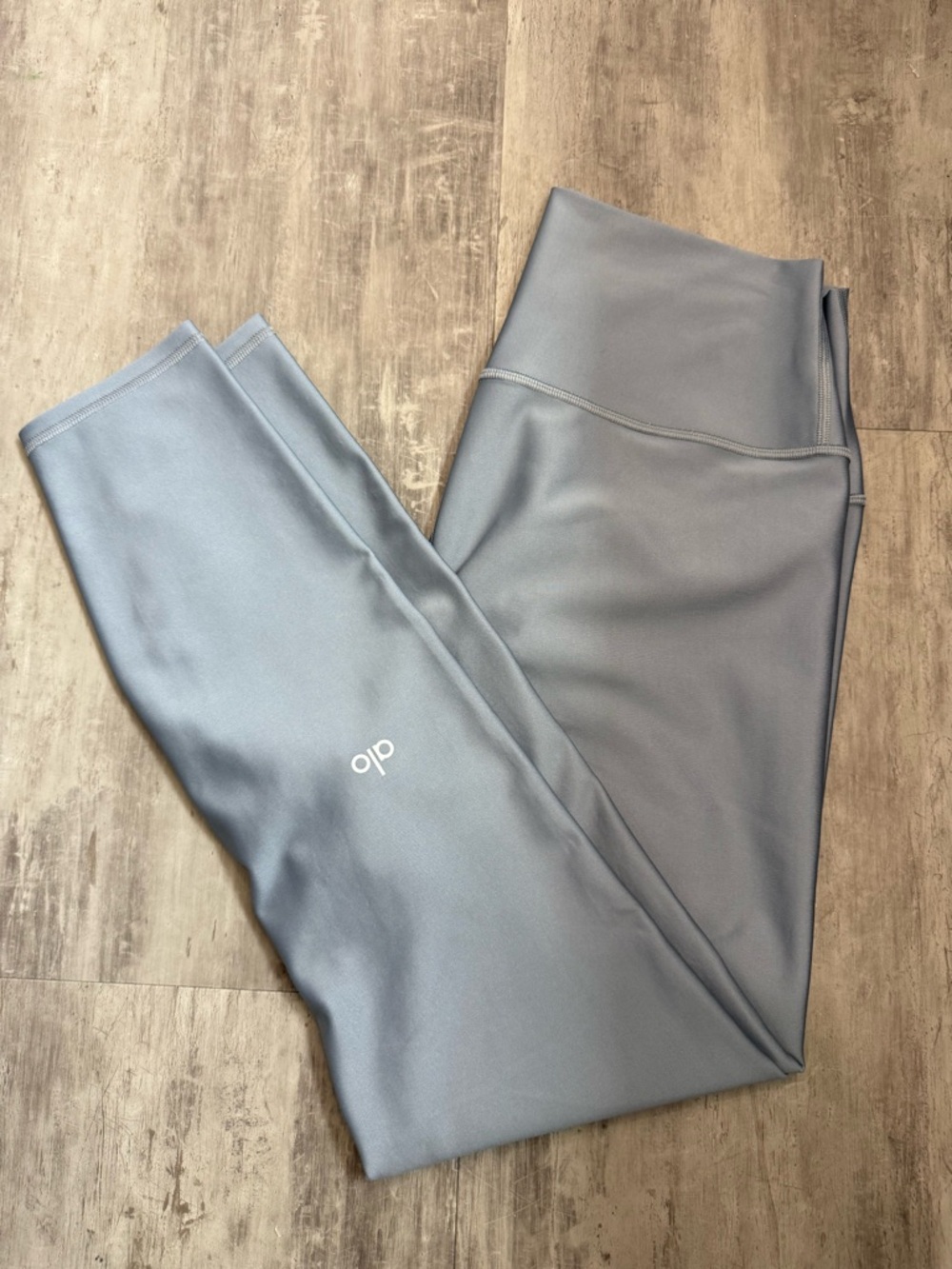 ALO Yoga airlift Leggings in size large 7/8